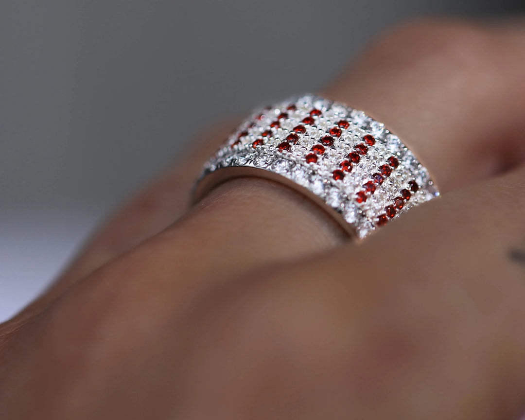 Inner ring (addon) in 925 silver set with red and white zirconia gems "Enchanted Christmas"