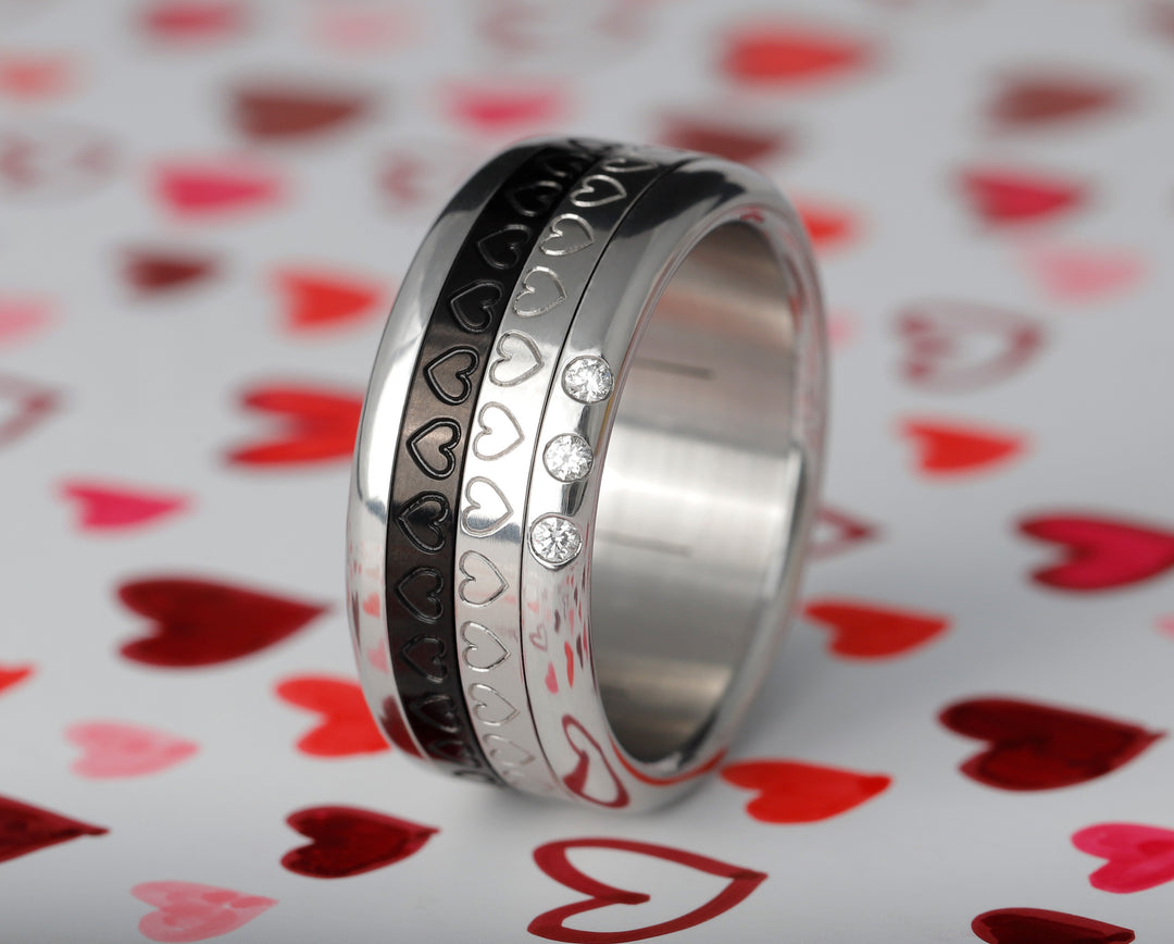 ❤️ Inner ring (medium addon) "unison love" in steel, black finish, engraved with hearts