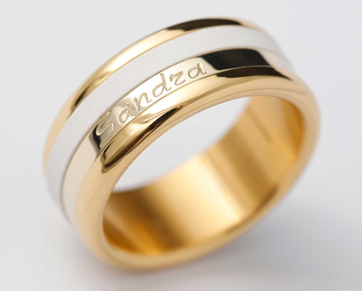 Ring-Set | Personalisierte Gravur eines Namens | Yellow Gold