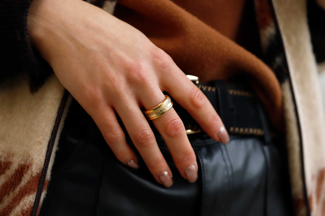 Ring set | Personalized first name engraving | Yellow gold