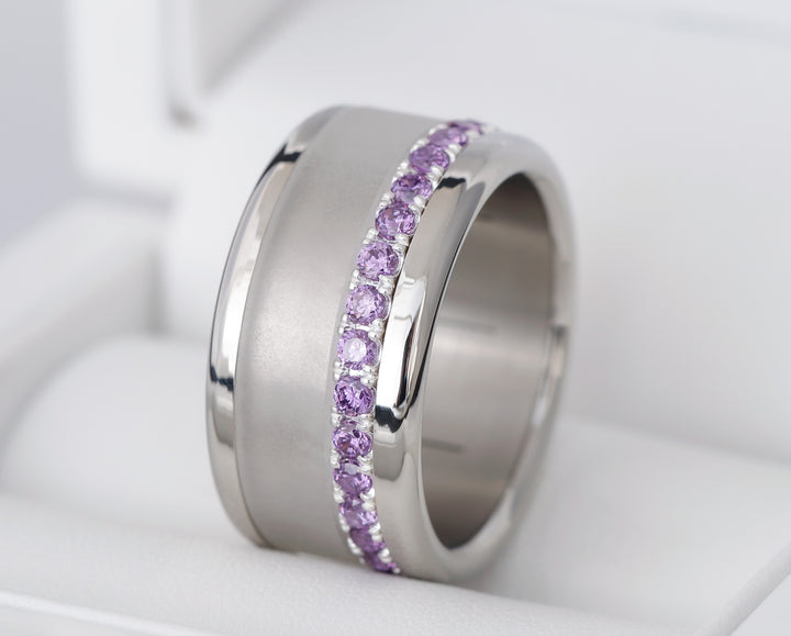 🧏🏻‍♀️ Anneau (addon medium) "SorAura" en argent 925 serti de zircons violet 💜